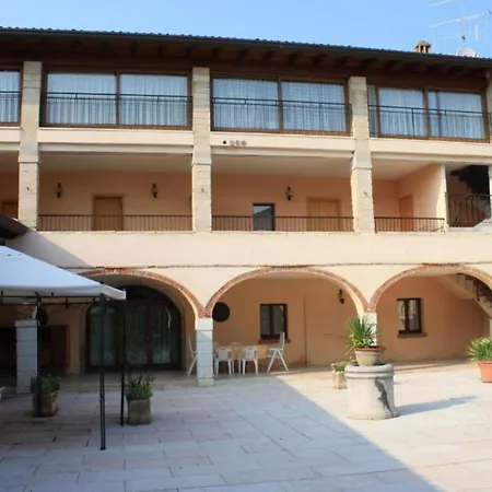 Il Colombaro מלון דירות