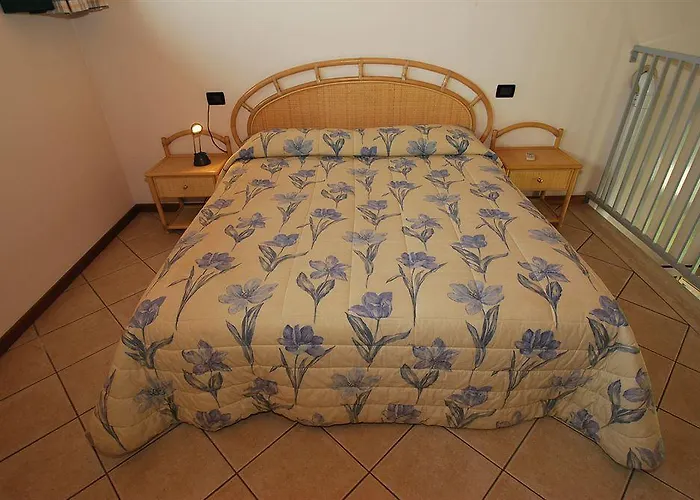 Il Colombaro 4*