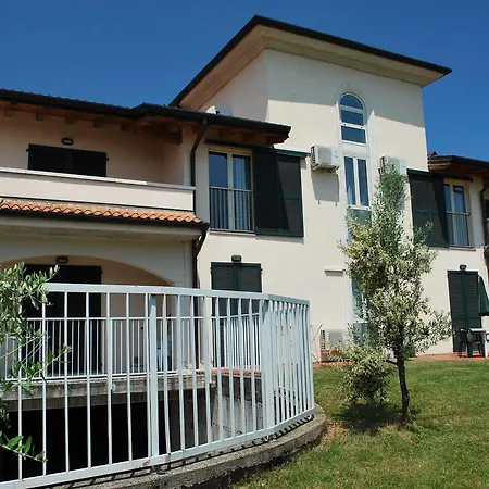 Il Colombaro Lägenhetshotell 3*