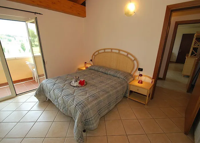 Il Colombaro Lägenhetshotell 4*